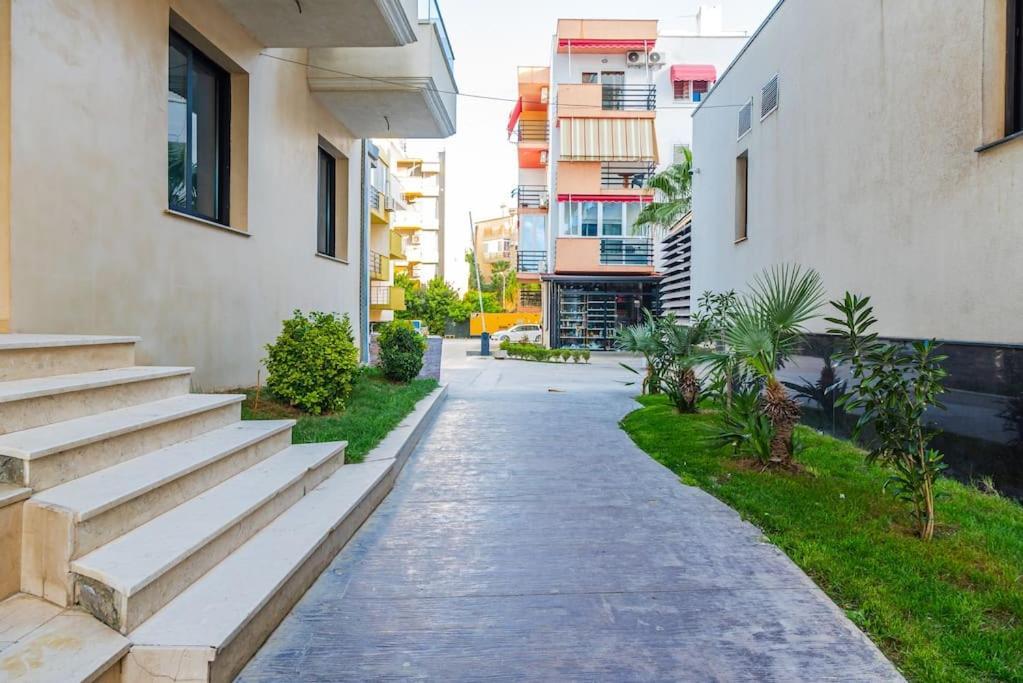 Seaview Luxury Suite By Ps โกเลม ภายนอก รูปภาพ